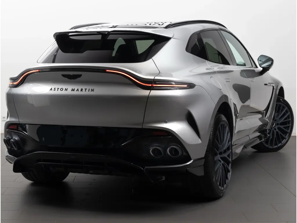 2025 DBX 707 SUV thumbnail vehicle image 1