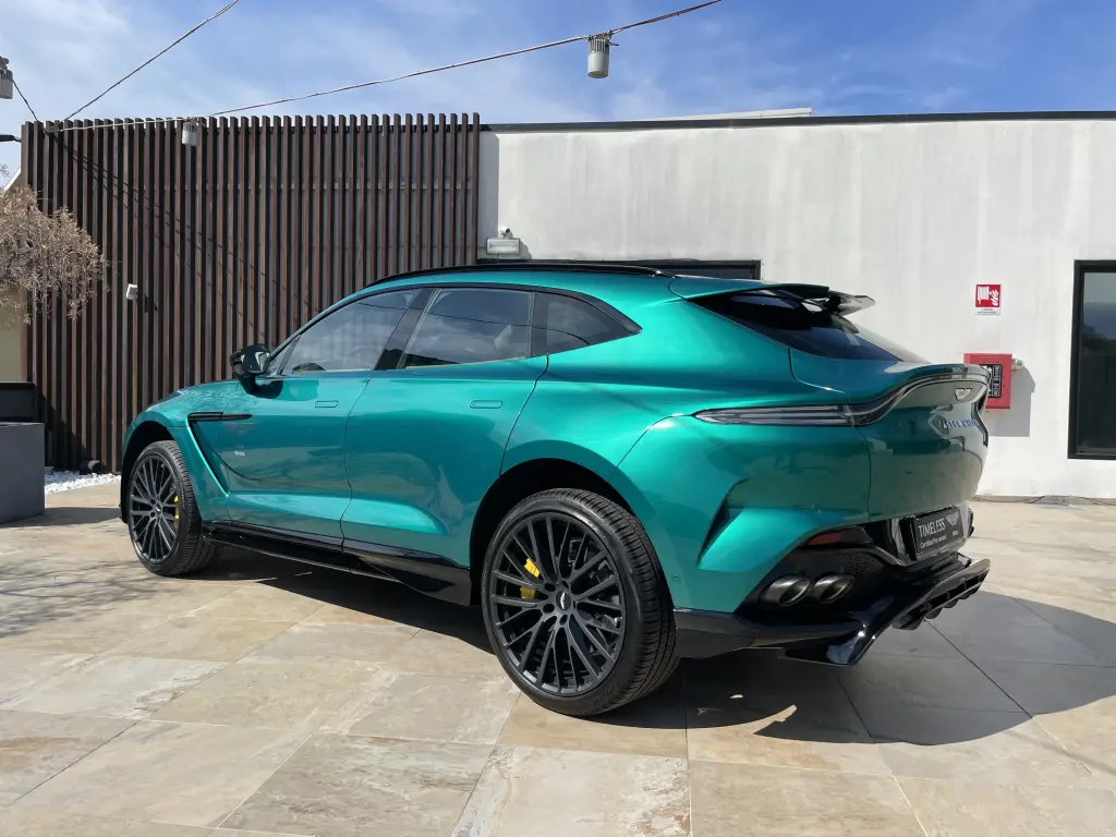 2025 DBX 707 SUV thumbnail vehicle image 1