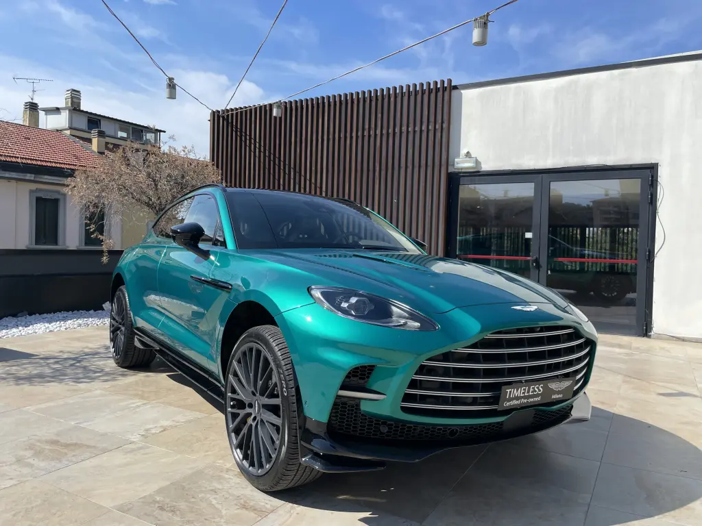 2025 DBX 707 SUV main vehicle image