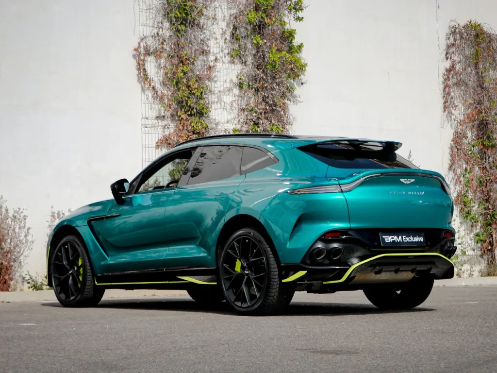 2025 DBX 707 SUV thumbnail vehicle image 1