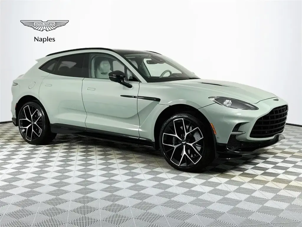 2025 DBX 707 SUV main vehicle image
