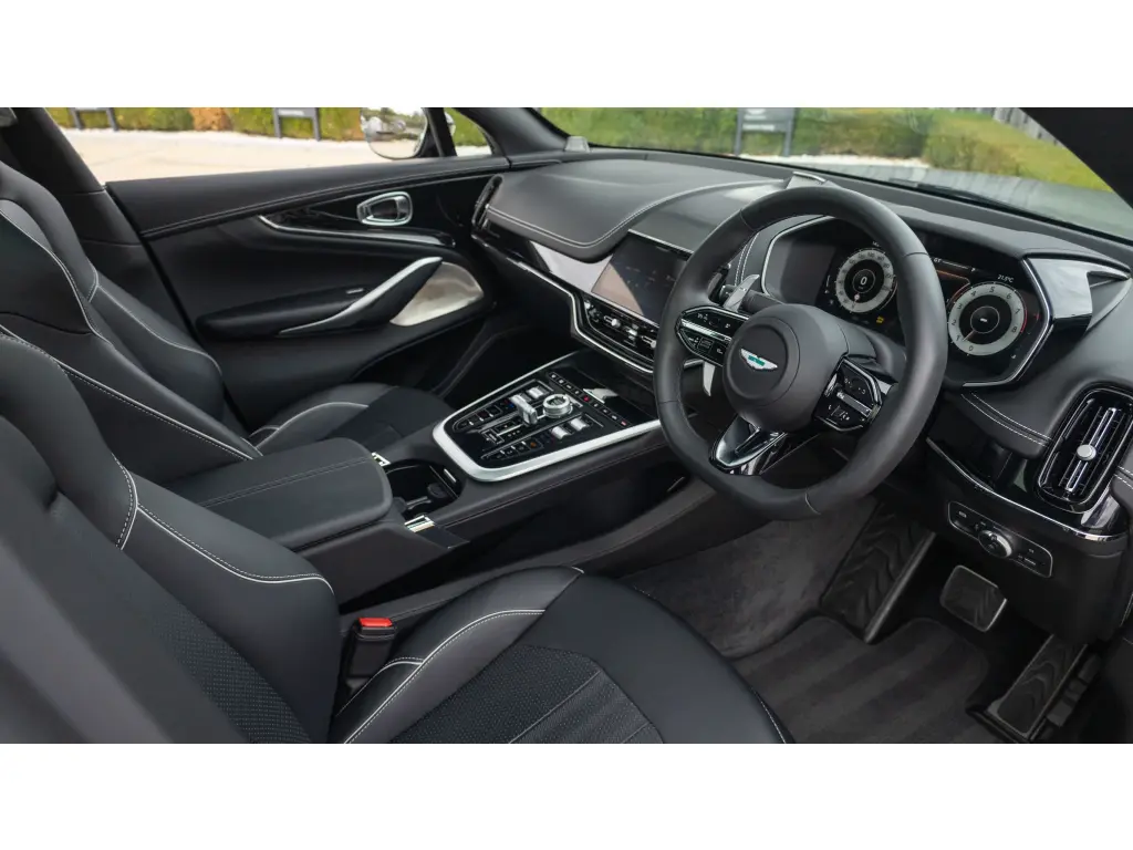2026 DBX 707 SUV thumbnail vehicle image 2