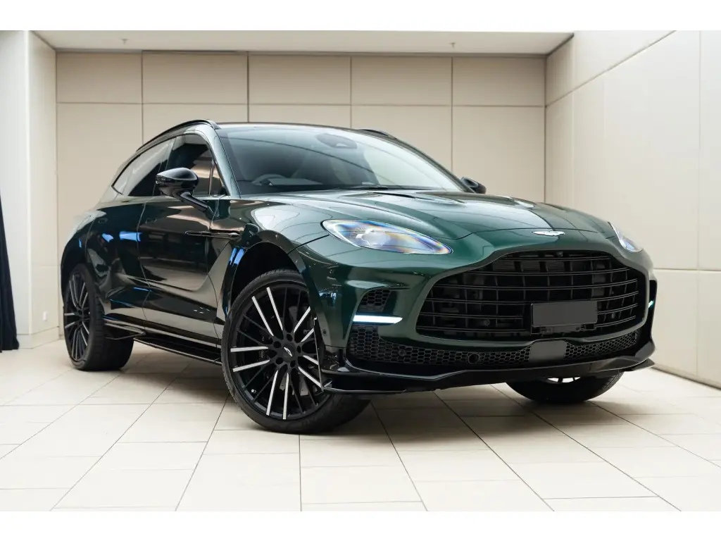 2026 DBX 707 SUV main vehicle image
