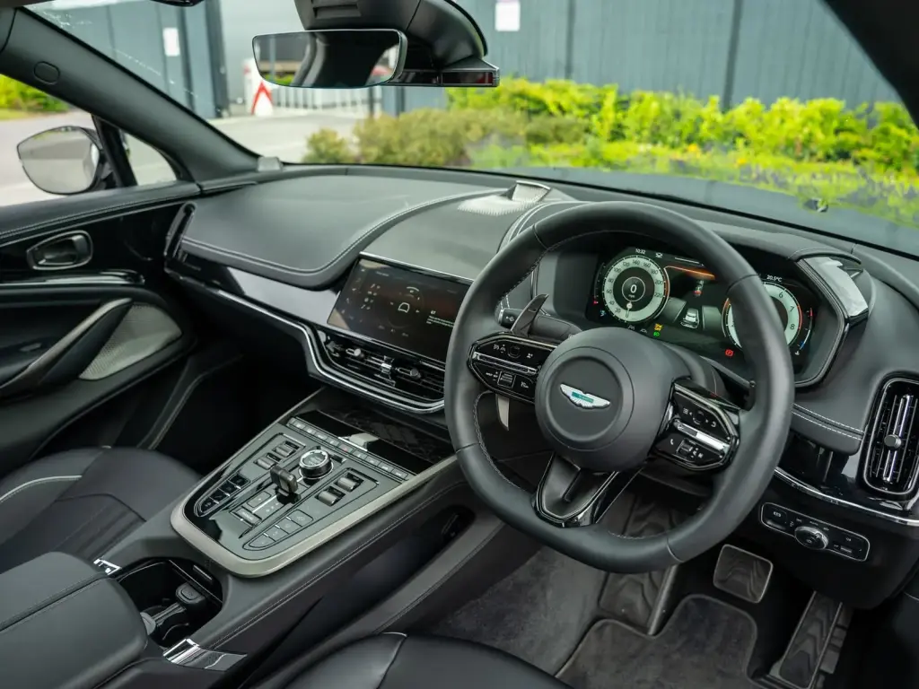 2026 DBX 707 SUV thumbnail vehicle image 3