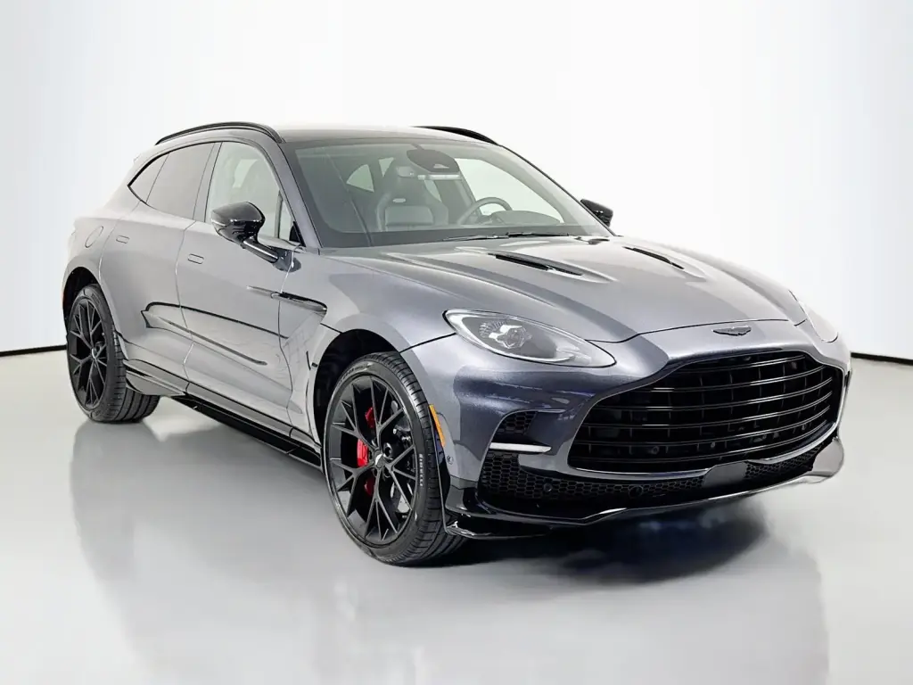 2026 DBX 707 SUV main vehicle image