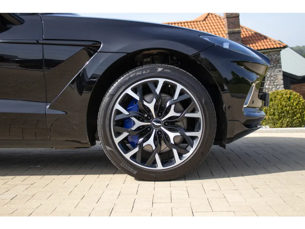 2021 DBX SUV thumbnail vehicle image 3