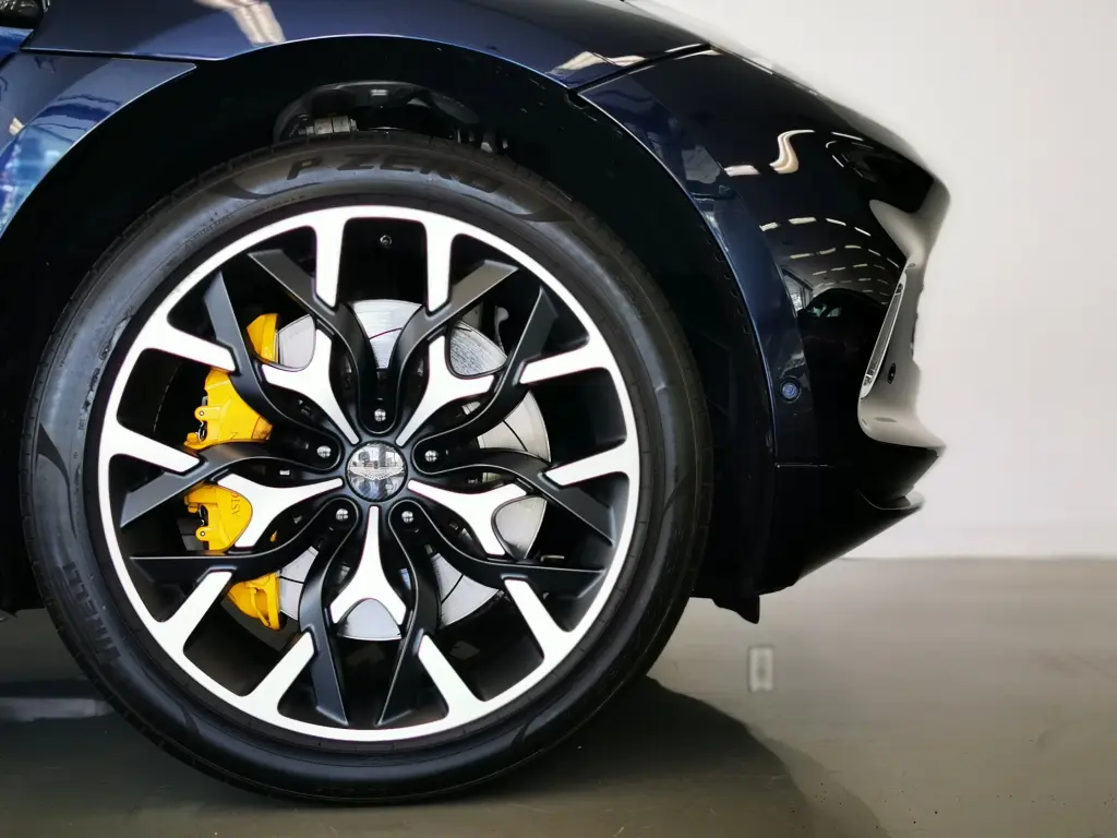 2021 DBX SUV thumbnail vehicle image 3