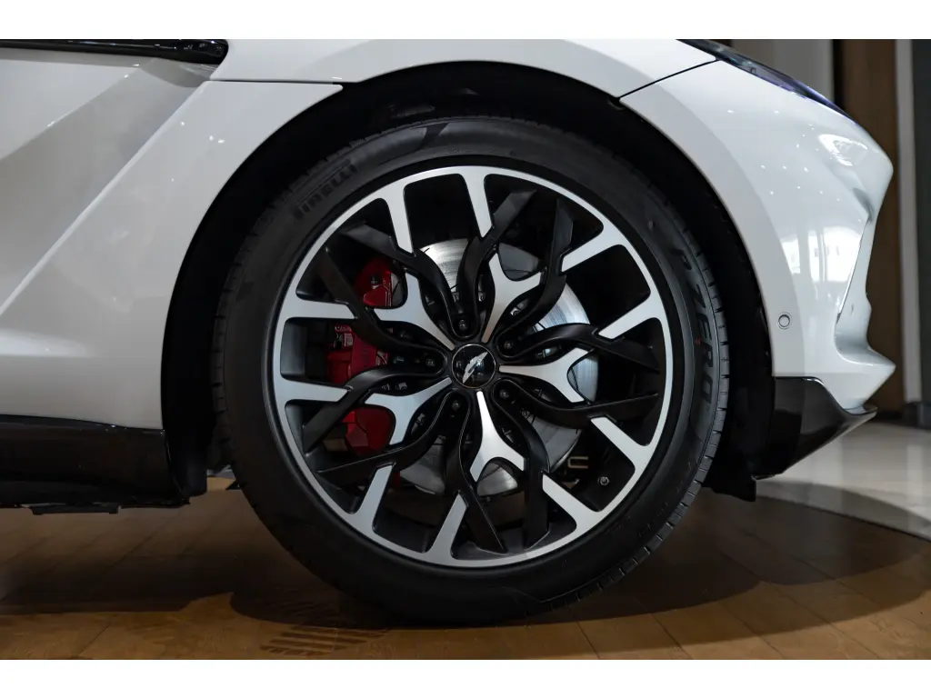 2021 DBX SUV thumbnail vehicle image 3