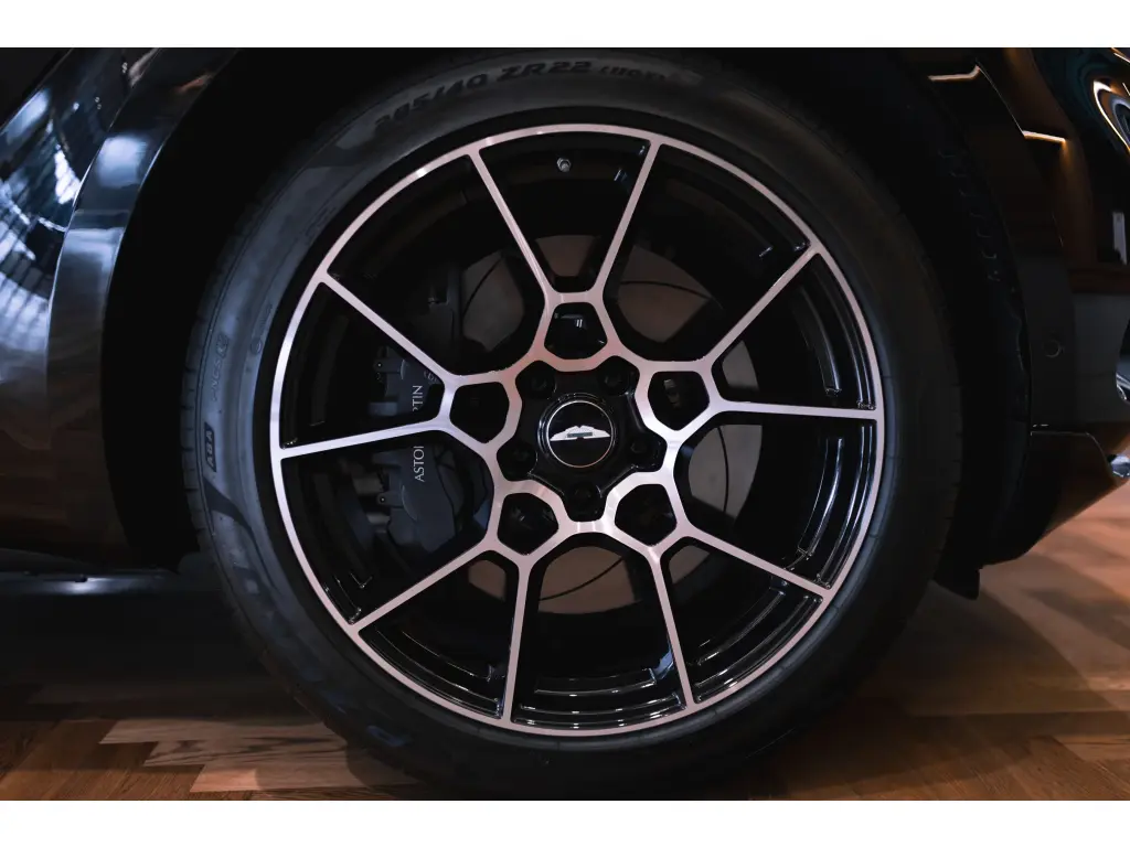 2021 DBX SUV thumbnail vehicle image 3