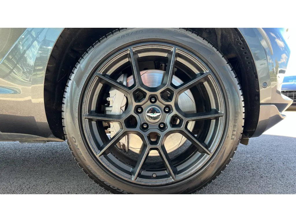 2021 DBX SUV thumbnail vehicle image 3