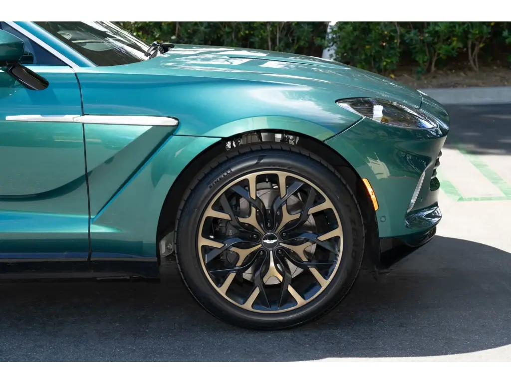 2021 DBX SUV thumbnail vehicle image 3