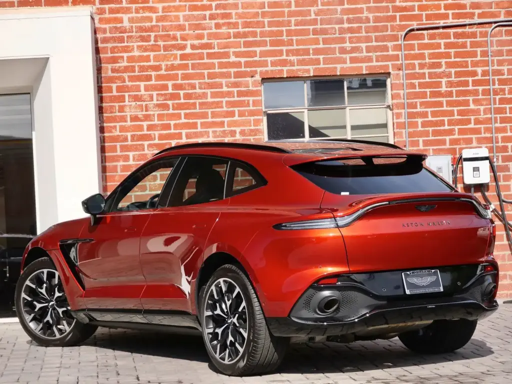 2021 DBX SUV thumbnail vehicle image 1