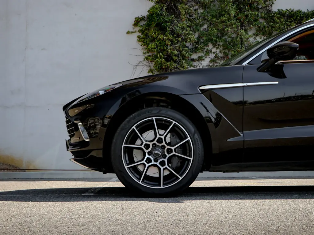 Aston Martin DBX SUV 4.0 -  - Joinsteer - #3