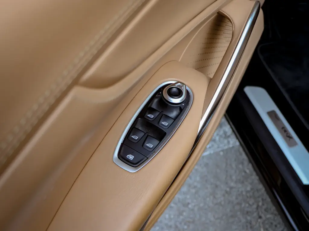 Aston Martin DBX SUV 4.0 - 2021 - Joinsteer - #37