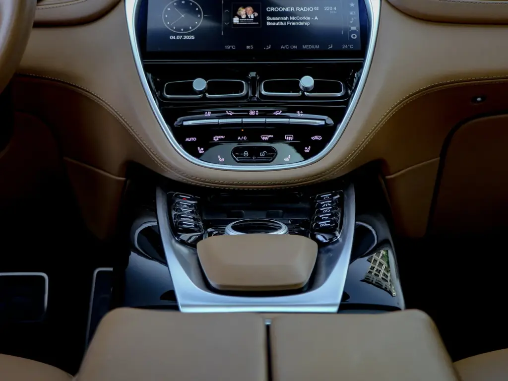 Aston Martin DBX SUV 4.0 - 2021 - Joinsteer - #24