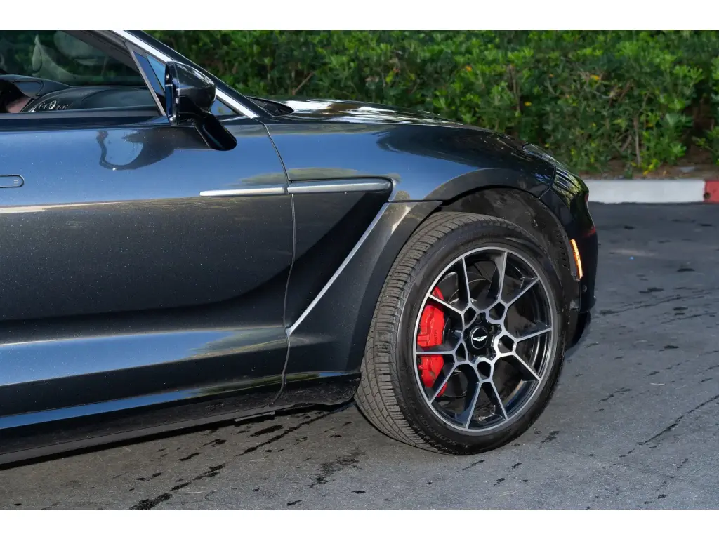 2021 DBX SUV thumbnail vehicle image 3