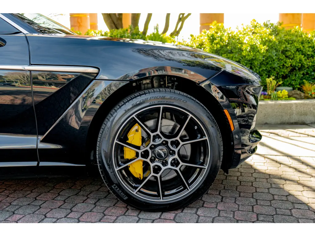 2021 DBX SUV thumbnail vehicle image 3