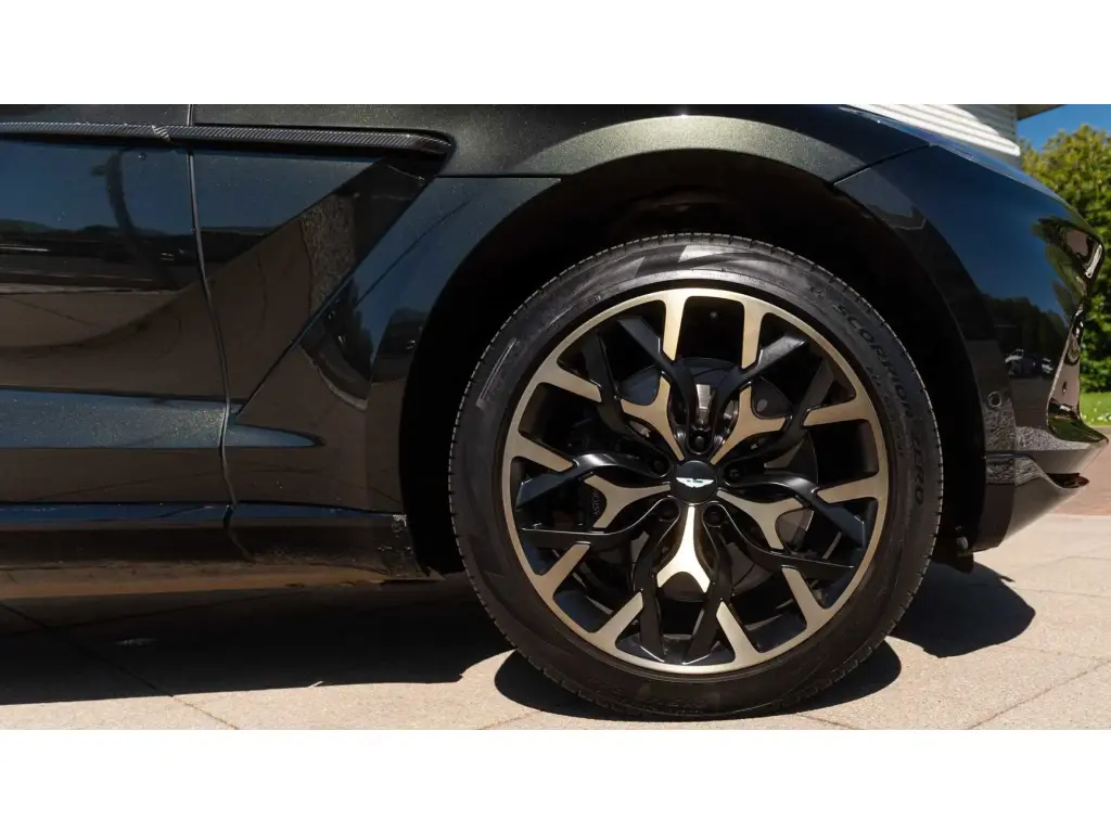 2022 DBX SUV thumbnail vehicle image 3