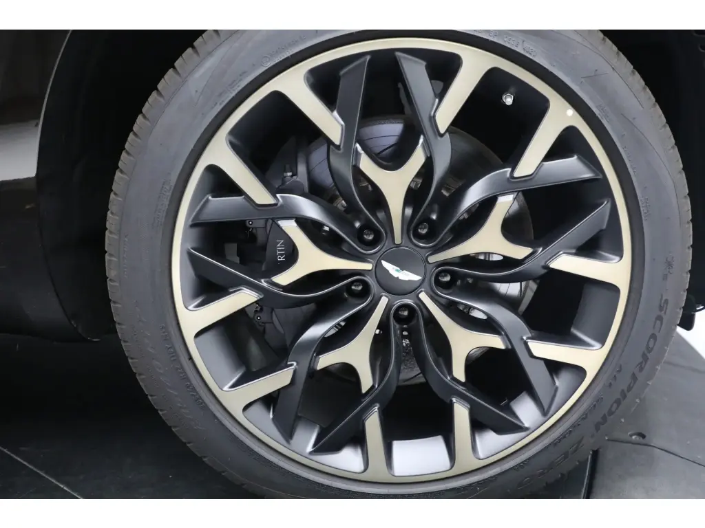 2022 DBX SUV thumbnail vehicle image 3
