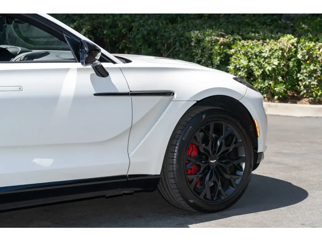 2023 DBX SUV thumbnail vehicle image 3