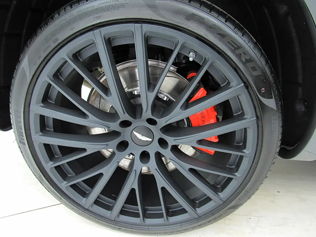 2023 DBX SUV thumbnail vehicle image 3