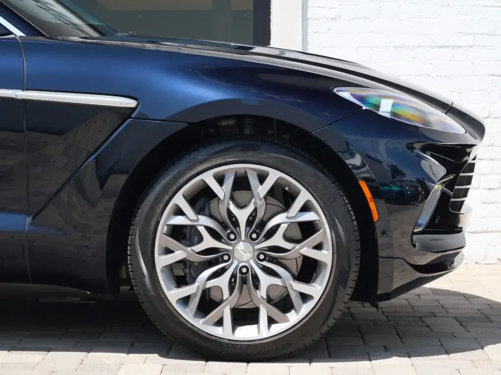 2023 DBX SUV thumbnail vehicle image 3