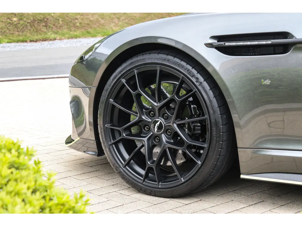 2019 Rapide AMR thumbnail vehicle image 3
