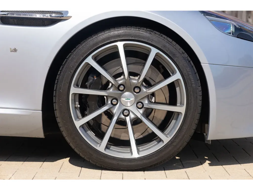 2018 Rapide S Shadow Edition thumbnail vehicle image 3
