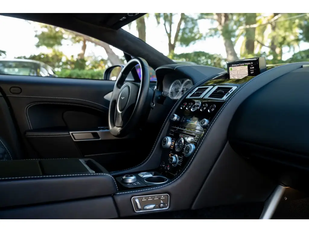 2015 Rapide S thumbnail vehicle image 2