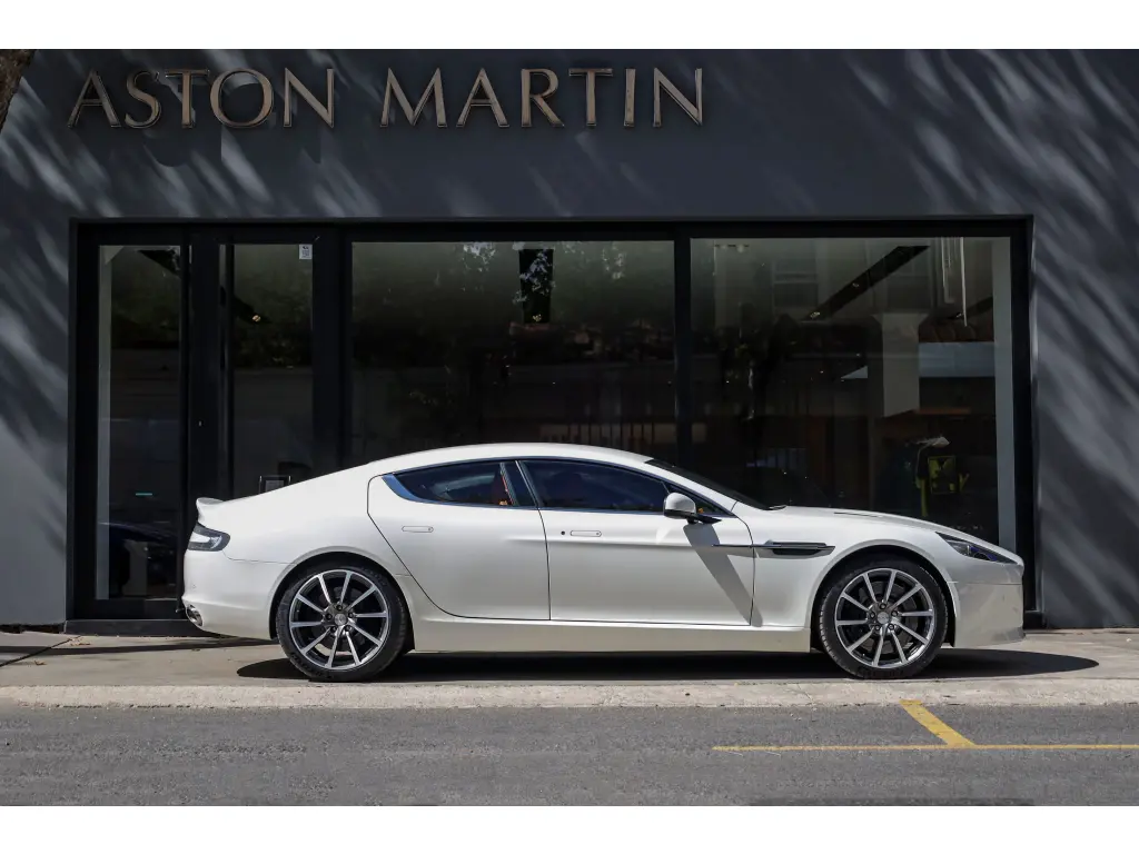 2015 Rapide S thumbnail vehicle image 3