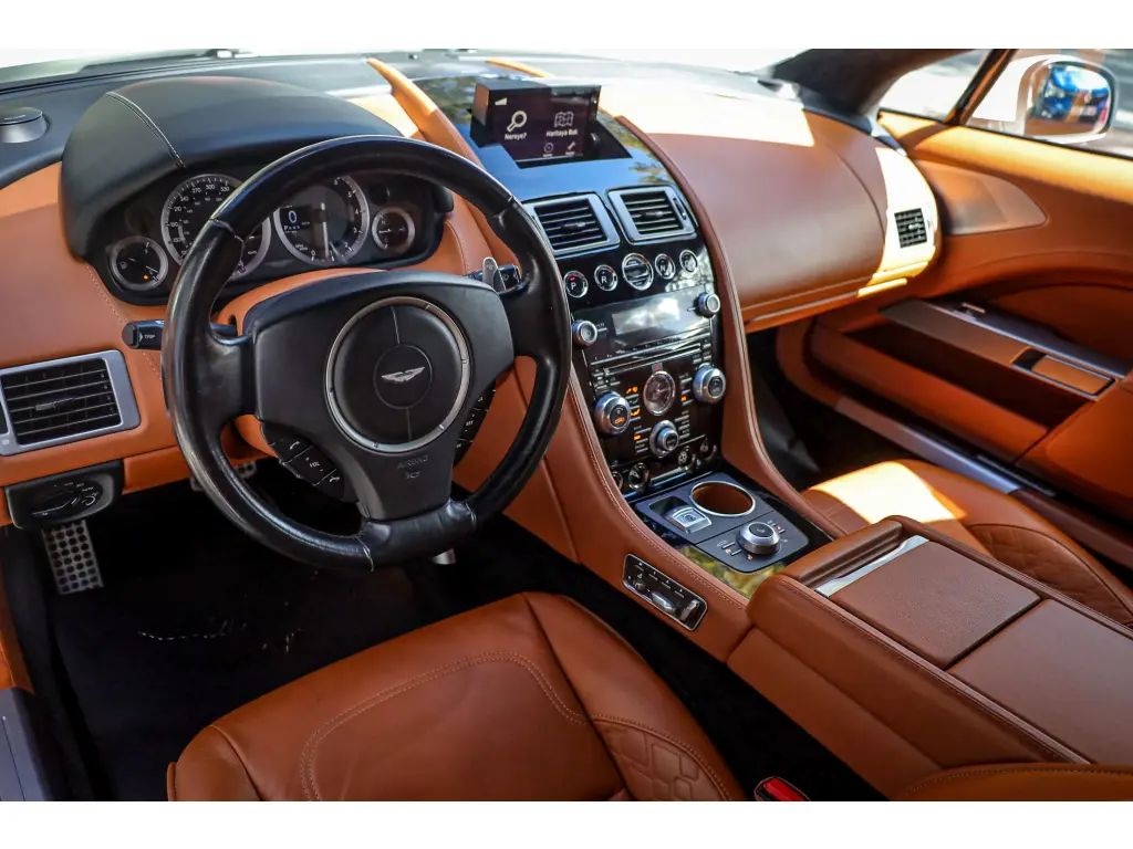 2015 Rapide S thumbnail vehicle image 2