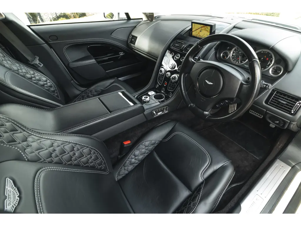 2016 Rapide S thumbnail vehicle image 2