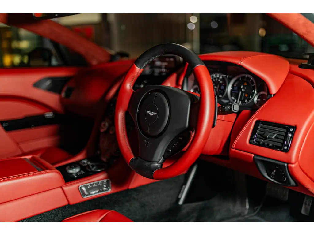 2016 Rapide S thumbnail vehicle image 2