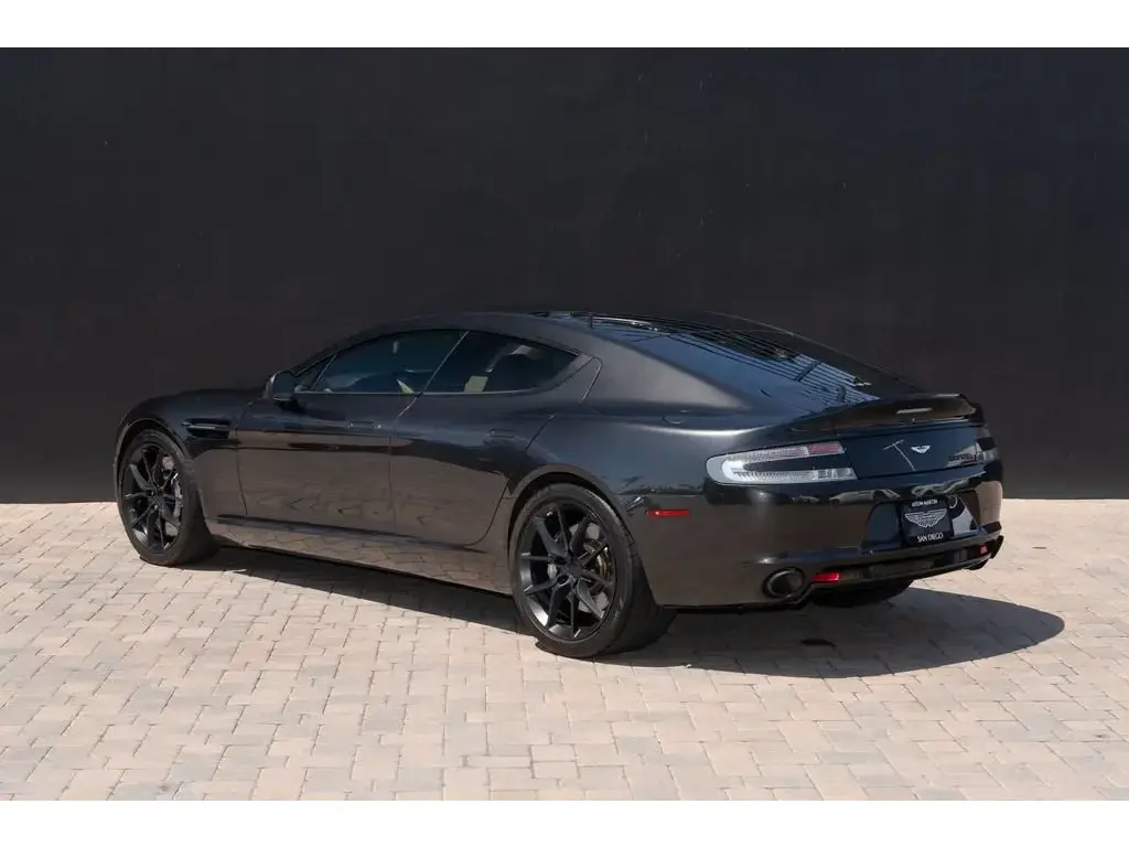 2016 Rapide S thumbnail vehicle image 1