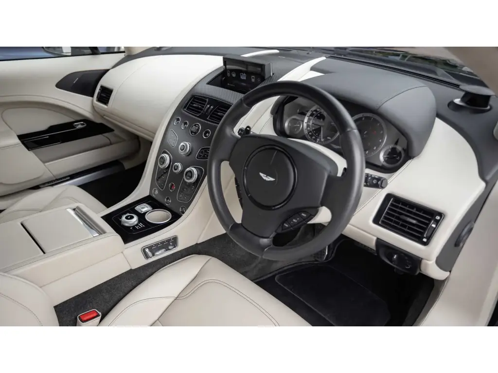 2017 Rapide S thumbnail vehicle image 2