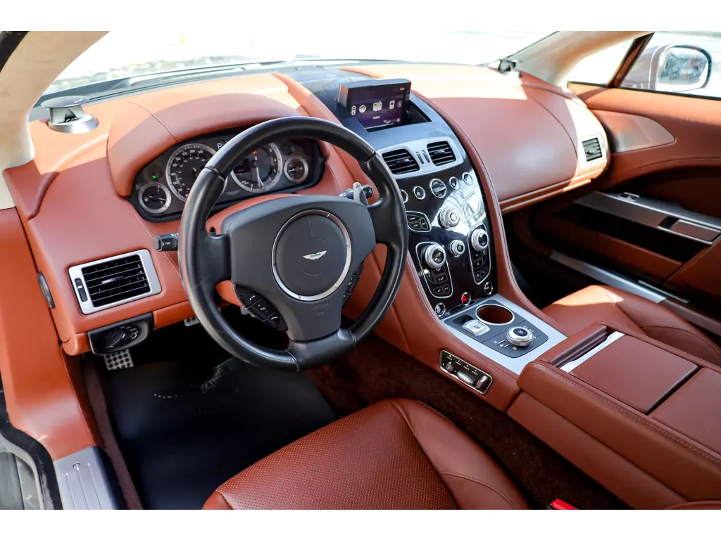 2017 Rapide S thumbnail vehicle image 2