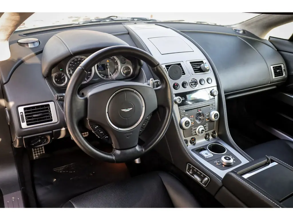 2011 Rapide thumbnail vehicle image 2