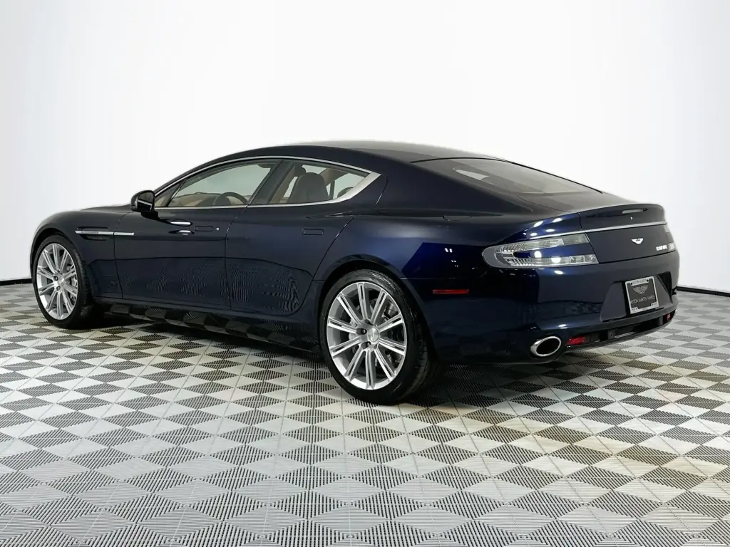 2011 Rapide thumbnail vehicle image 1