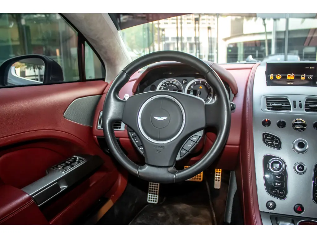 2017 Rapide thumbnail vehicle image 2