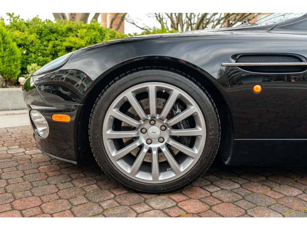 2002 V12 Vanquish thumbnail vehicle image 3