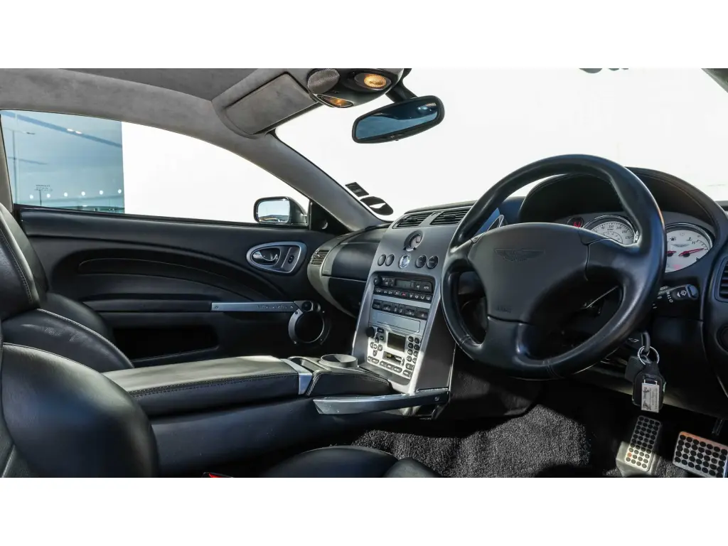 2004 V12 Vanquish thumbnail vehicle image 2