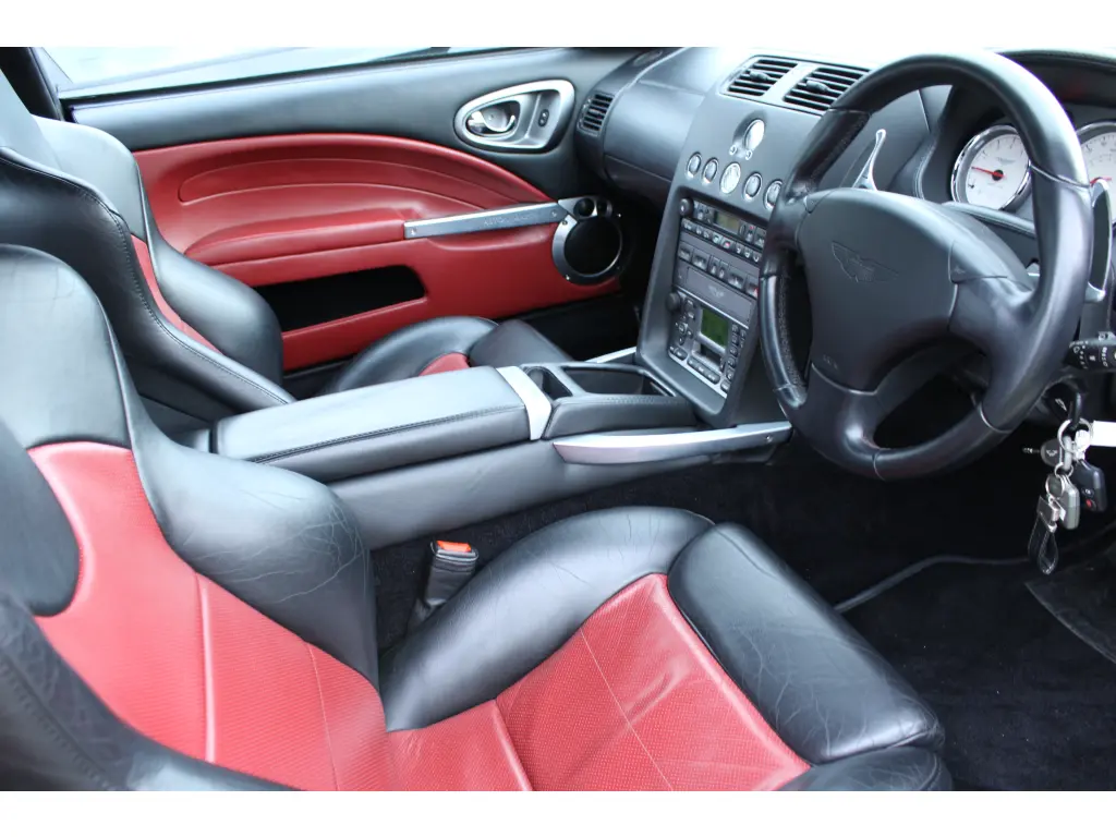 2005 V12 Vanquish thumbnail vehicle image 2