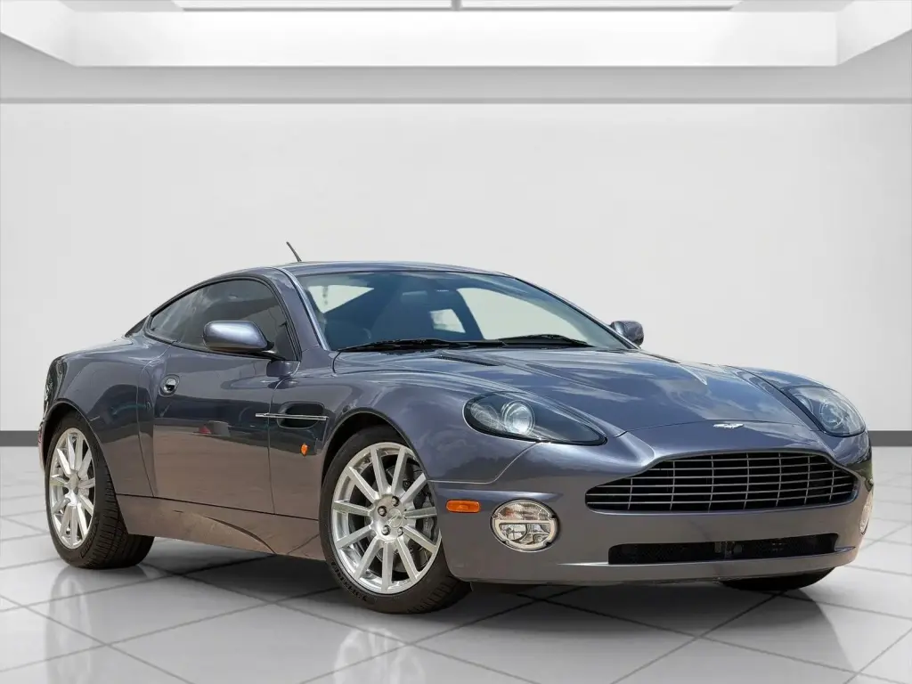 2005 V12 Vanquish main vehicle image