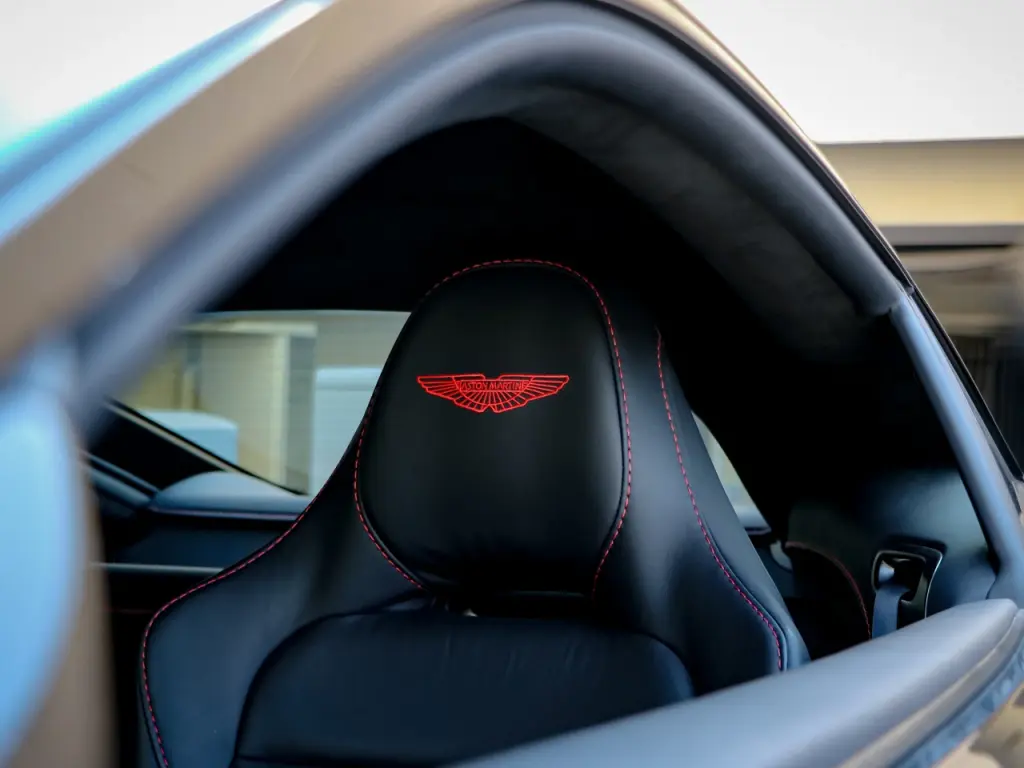 Aston Martin Vantage (2017-23) V12 Vantage Coupe 5.2 -  - Joinsteer - #4