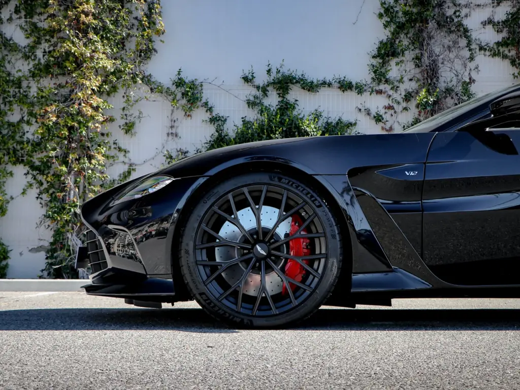 Aston Martin Vantage (2017-23) V12 Vantage Coupe 5.2 -  - Joinsteer - #3