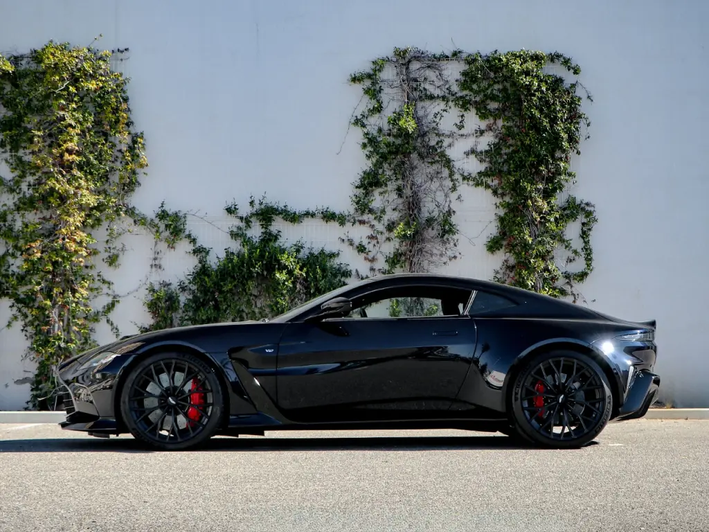 Aston Martin Vantage (2017-23) V12 Vantage Coupe 5.2 - 2022 - Joinsteer - #9