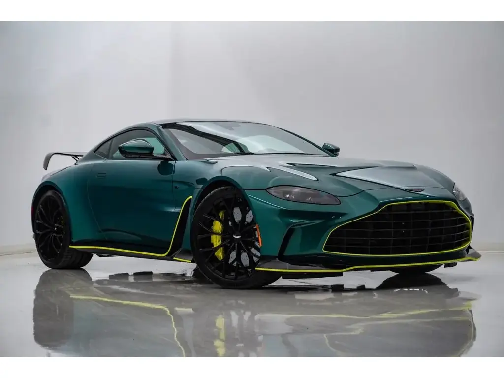 2023 V12 Vantage Coupe main vehicle image