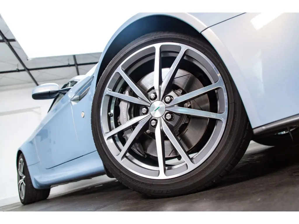 2016 V8 Vantage 4.7 Roadster thumbnail vehicle image 3