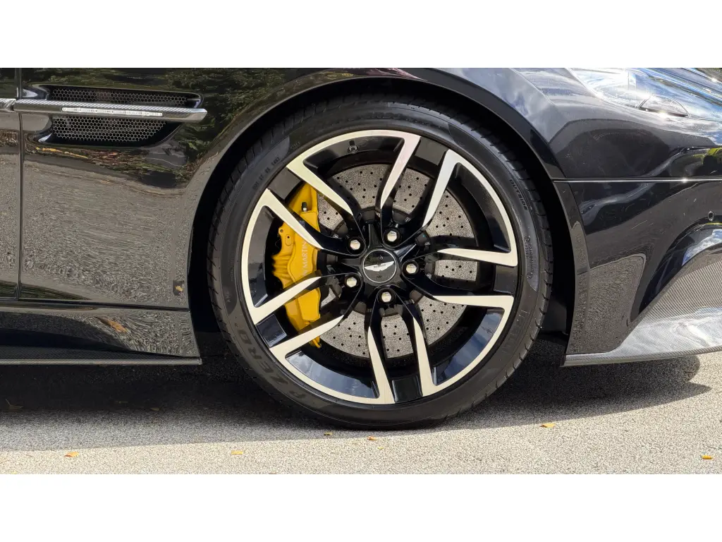 2016 Vanquish Carbon Edition Coupe thumbnail vehicle image 3