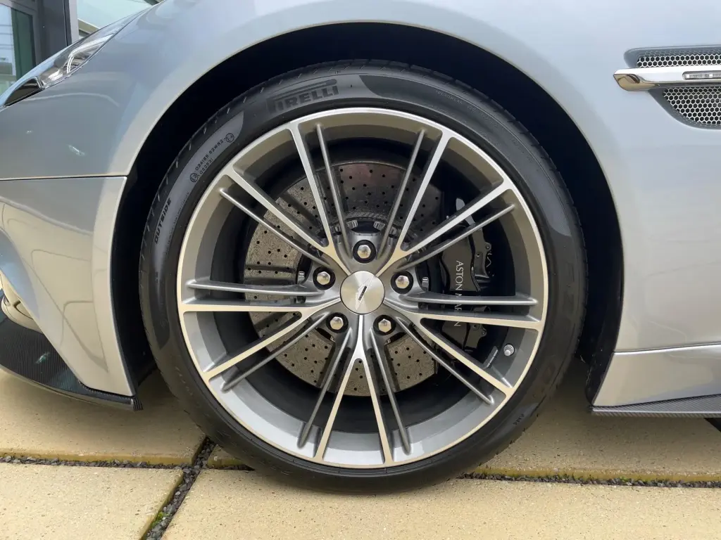 2013 Vanquish Coupe thumbnail vehicle image 3